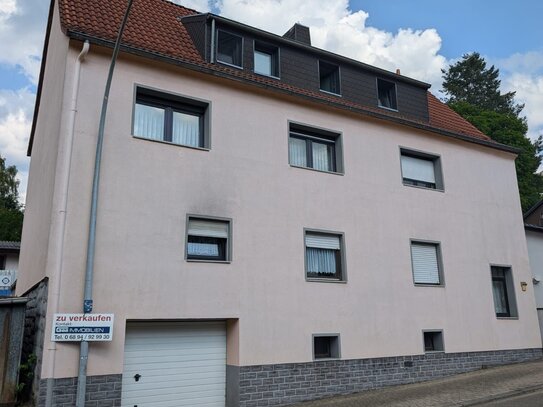 2-Familienwohnhaus mit Einliegerwohnung in zentrumsnaher Lage von St. Ingbert!