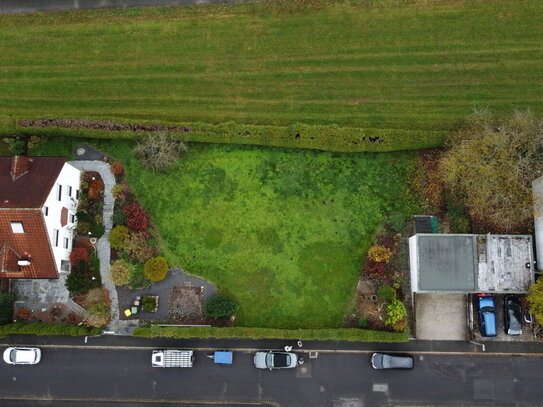 Baugrundstück für Doppelhaushälfte mit Doppelgarage in Langenzenn-Lohe