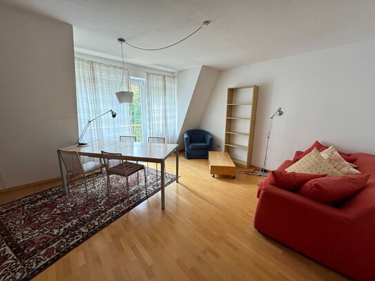 Attraktive 2 Zimmer Wohnung im Mainviertel mit Balkon & Lift