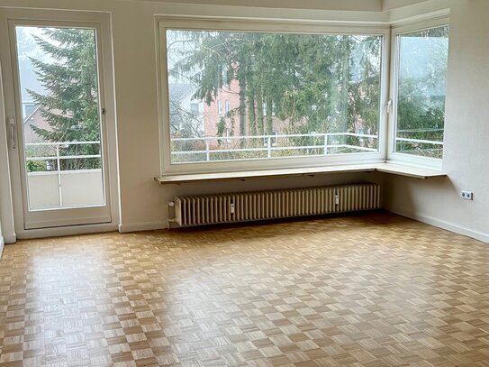 Hamburg -Rahlstedt große, ruhige 2,5 Zimmer Wohnung