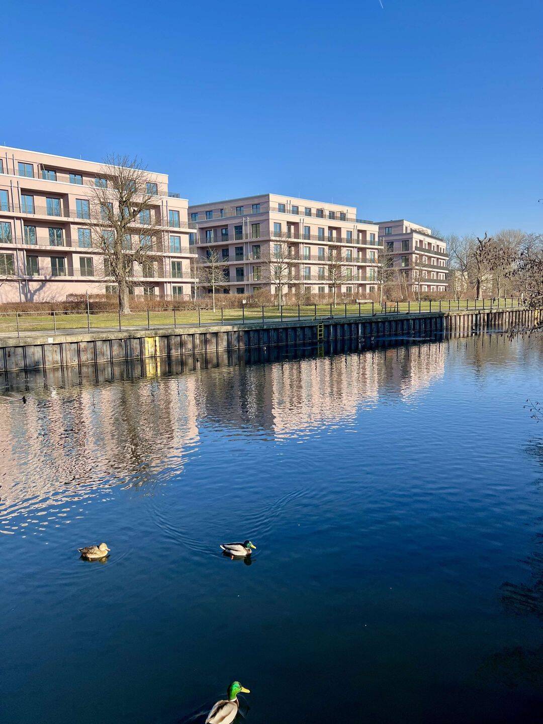 Wasserlage - DAS HAVELUFER QUARTIER - 2 Zimmer mit Garten - Photo 1