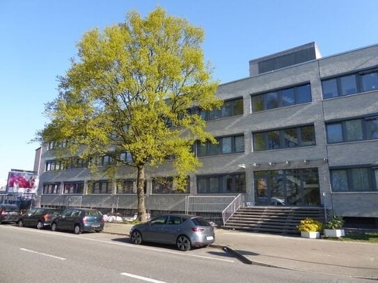 Zentrale, modernisierte Büroflächen in Hamburg Hamm