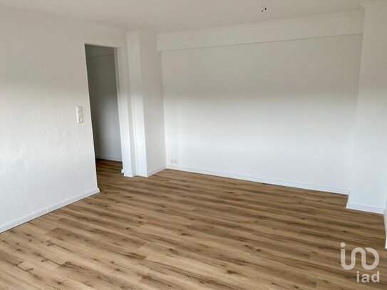 *Frisch Renovierte 2 Zimmer Wohnung in Südweststadt*