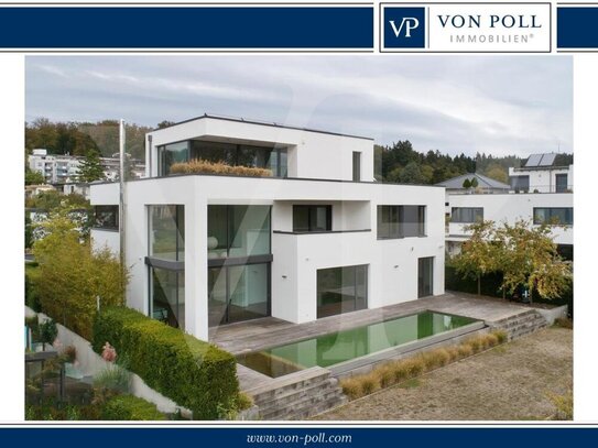 Moderne Villa mit Bio-Pool und Weitblick