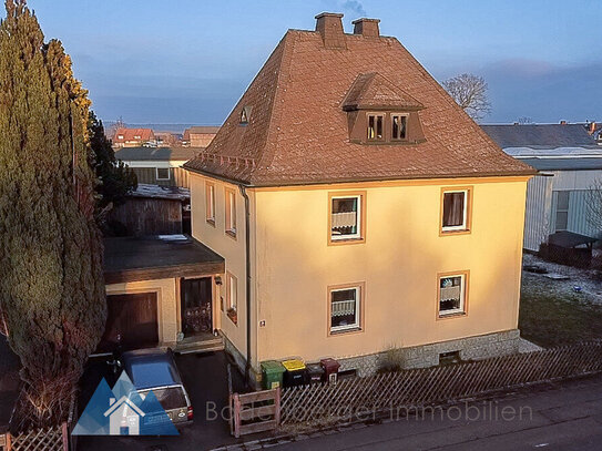 Einfamilienhaus mit Garage und tollen Garten!