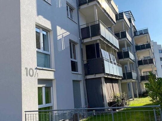 Exklusive Penthouse-Wohnung mit 3 Zimmern, 3 Balkonen, 2 Badezimmer