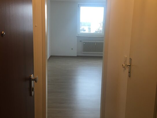 Kl.renovierungsbedürftiges Apartment in zentraler Lage