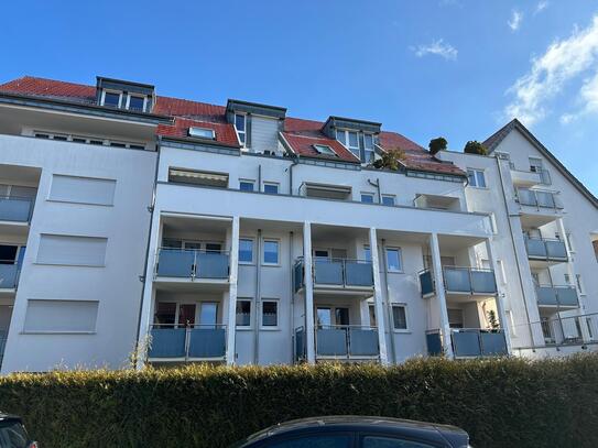 Top gepflegte 2-Zimmerwohnung mit EBK und sonnigem Südwestbalkon in bevorzugter Lage