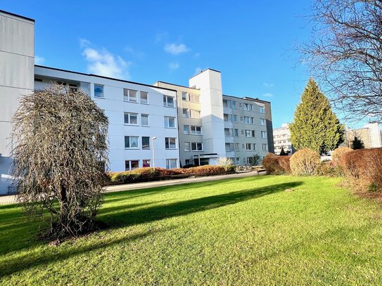 Traumhaft ruhig und sehr zentral gelegene 3,5 Zimmerwohnung inkl. TG-Stellplatz und Balkon in Bargteheide zu verkaufen