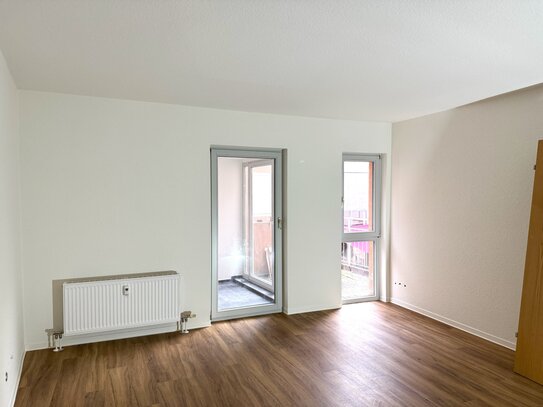 schöne 3-Raumwohnung mit Balkon und Wintergarten