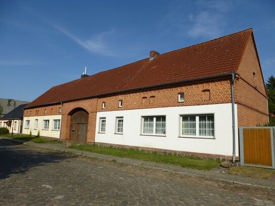 Zweigenerationenhaus / Hof / Bauernhaus