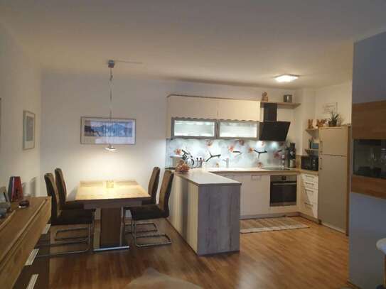 Privat Helle 1,5 Zimmer Wohnung Balkon Keller