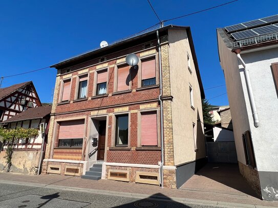 Winzerhaus / Wohnhaus mit 2 Wohnungen / Nebengebäude