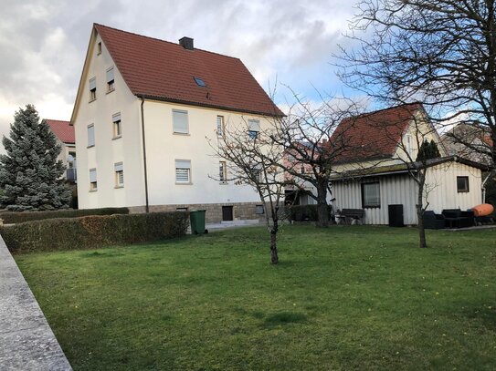 Vollständig vermietetes Mehrfamilienwohnhaus mit großzügigem Grundstück