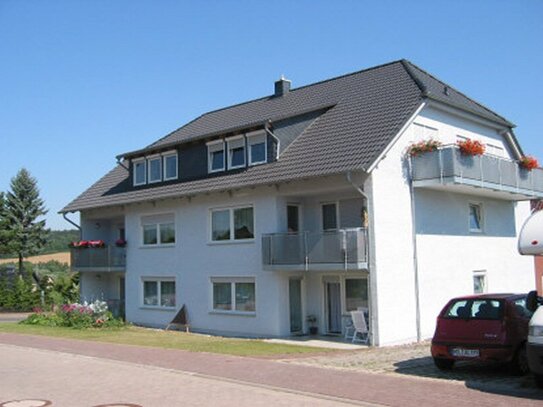 Geräumige 3-Zimmer-Wohnung mit Terrasse im EG