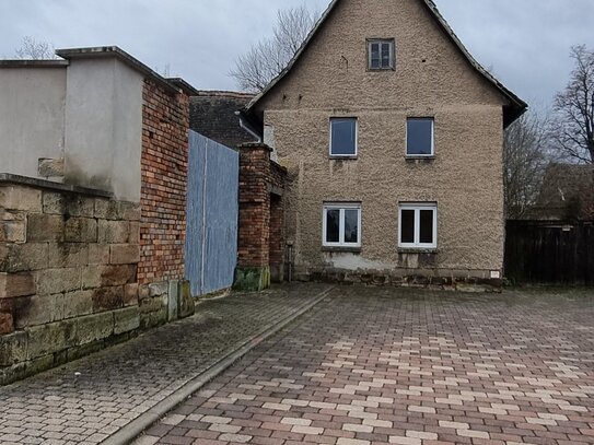 sanierungsbedürftiges Einfamilienhaus/Dreiseithof mit viel Platz! Auch Mietkauf möglich