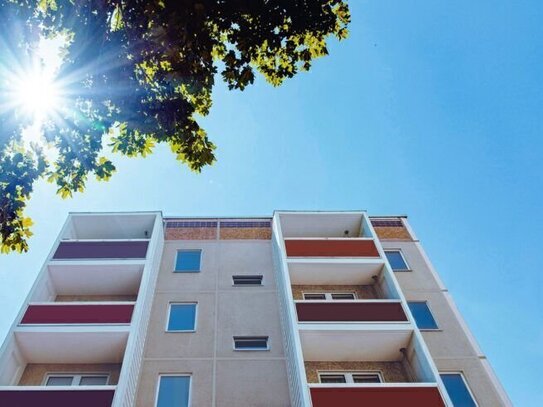 3-Zimmer-Wohnung mit BALKON und Badewanne - Wohnberechtigungsschein erforderlich