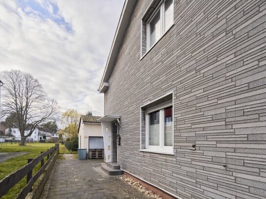 Helles und modernisiertes Einfamilienhaus mit Garage und schönem Garten zentral in Mechernich