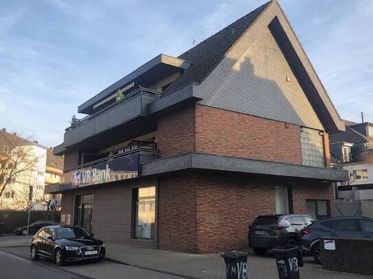 Anfragen bitte nur per E-Mail! Smartes Appartement mit sonniger Süd-West-Loggia im Zentrum!