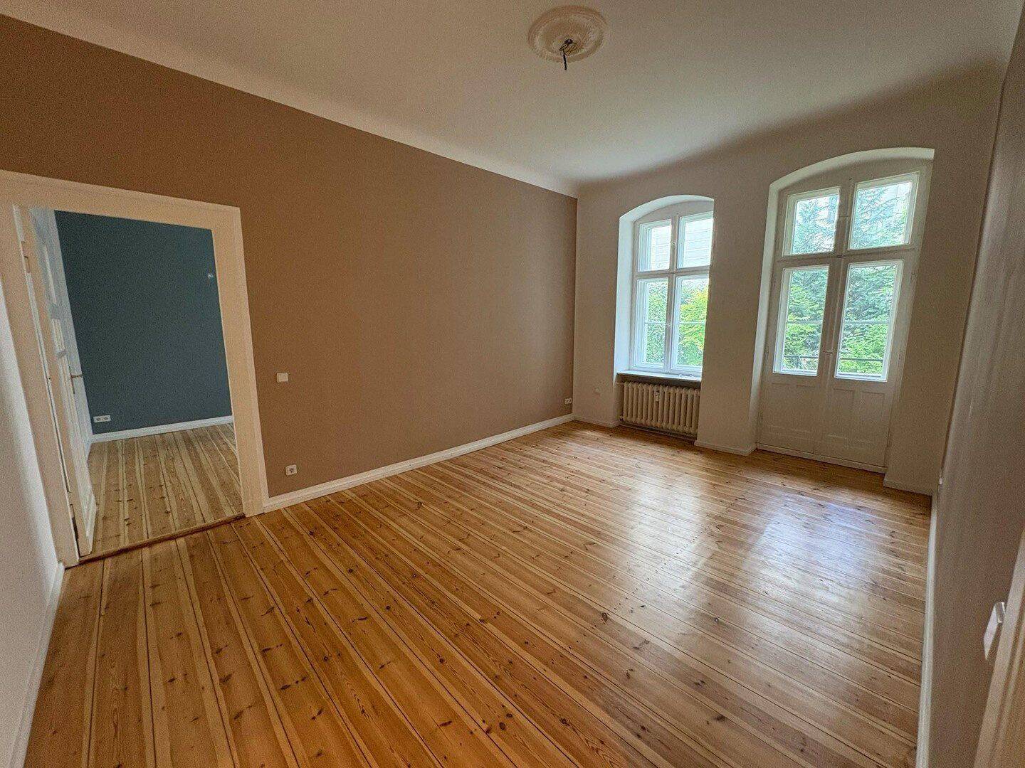 Stilvolle Altbauwohnung nahe Kurfürstendamm - Dielen, Balkon und modernes Bad - Photo 1
