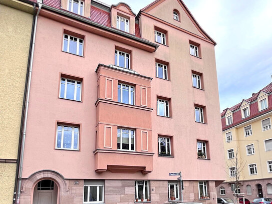 Schöne 3 Zimmer Wohnung mit 2 Bädern! Ideal für WG Vermietung!