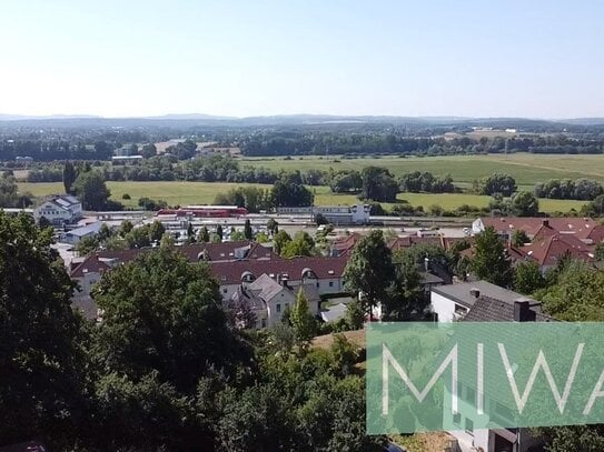 Einzigartiges Hanggrundstück mit atemberaubendem Panoramablick und interessanten Baumöglichkeiten!