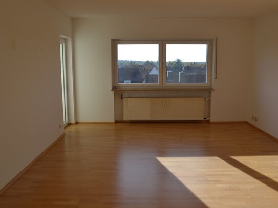 Großzügige 3-Zimmerwohnung mit sonniger Loggia in Nürnberg-Altenfurt