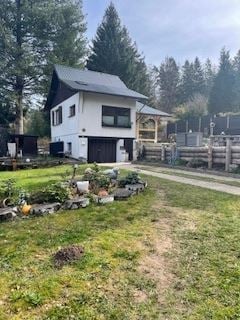 kleines 1-FH, Ferienhaus in idyllischer absolut ruhigster Lage Nähe Rennsteig/Thüringer Wald mit unverbaubarem Weitblick