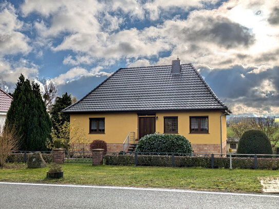 Einfamilienhaus mit großem Garten und fußläufig zum See