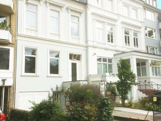 Sehr gepflegte, vermietete 3-ZKB Oberwohnung im Herzen Bremens