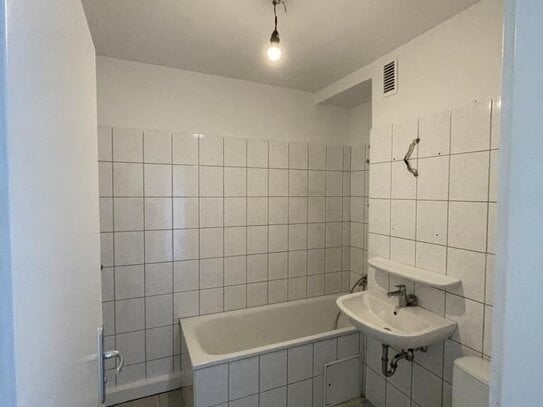 3 Zimmer frei im Haus mit Aufzug