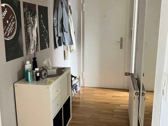 Einziehen und fertig...voll möbilerte Wohnung in zentraler Lage