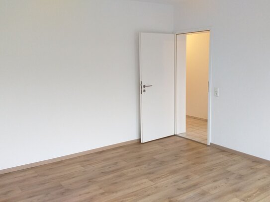 Perfekte Aufteilung auf 56 m². 2 Zimmer, Terrasse, Stellplatz.