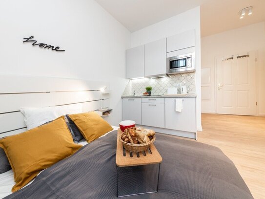 Modernes und helles Studio im kernsanierten Altbau in Friedrichshain