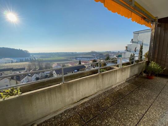 Schicke 2 Zi-Wohnung mit herrlicher Aussicht - Schnäppchen für Kapitalanleger-