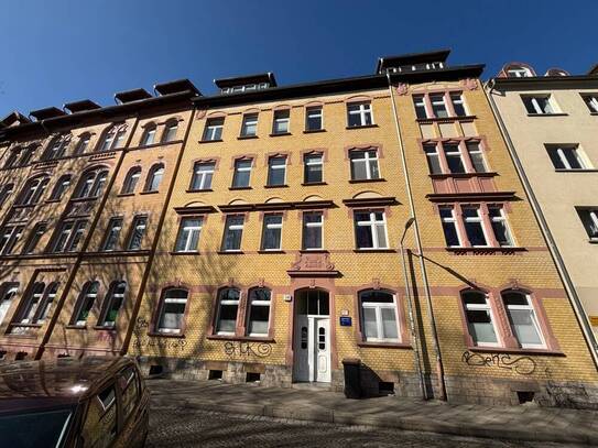 Bitte nur schriftliche Anfragen!!! 1 Raumdachgeschoßwohnung mit Balkon zu vermieten.