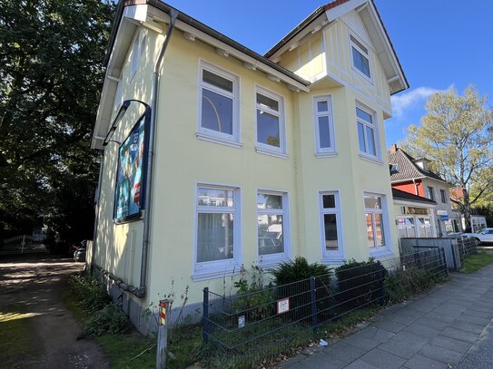 3-Zimmerwohnung in sanierter Jugendstilvilla mit Balkon in Südlage