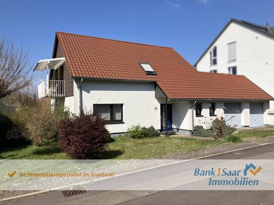 Freistehendes Einfamilienhaus in bester Lage von St. Ingbert - viel Platz, Potenzial und viel Grün!