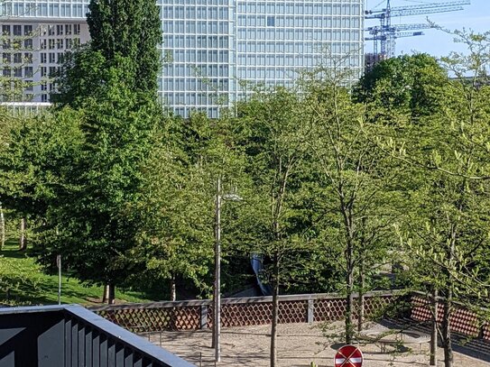 Leben im Grünen: Großzügige Wohnung am Lohsepark