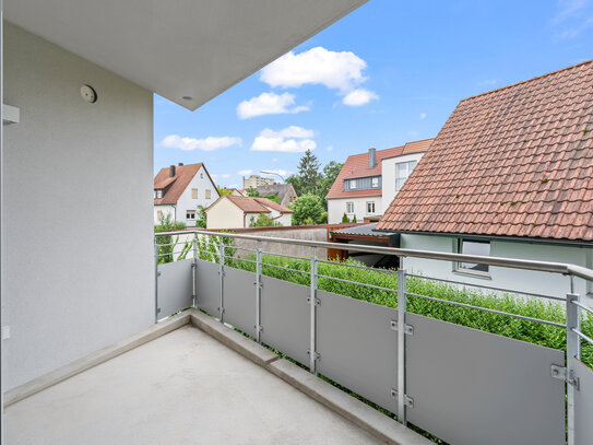 ERSTBEZUG - 2-Zi-Neubau-Wohnung mit großem Balkon in Neustadt a.d.A.