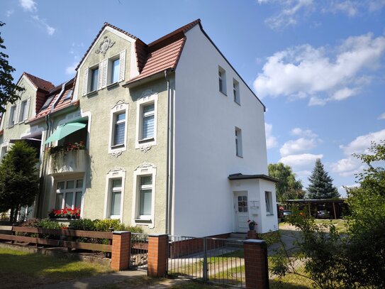 Mehrfamilienhaus mit 3 WE auf 1.124 m² Grundstück mit extra Grundstück zur Bebauung in Finowfurt (Schorfheide)