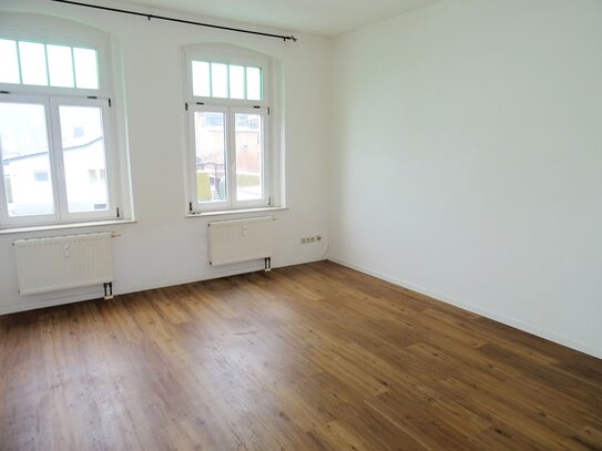 Gemütliche 2 Zimmer Wohnung in Leubnitz zu vermieten !