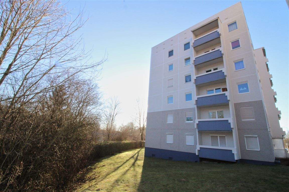 Immobilie in Suhl - Frühjahrsdeal: Familienfreundliche Eigentumswohnung mit Preisvorteil sichern! - Bild 0