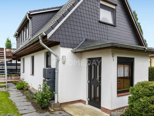 Seeblick inklusive: Gemütliches EFH mit 2 Terrassen, SO-Balkon, Kamin, 2 Bädern uvm.