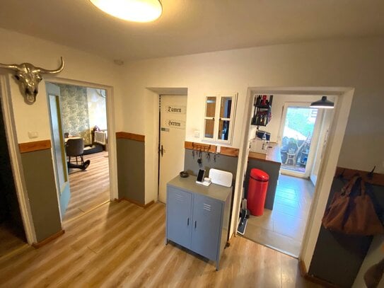 *** Herrliche 3 Zimmer-Wohnung mit großzügigem Garten in gepflegter Wohnanlage - ruhig und hell ***