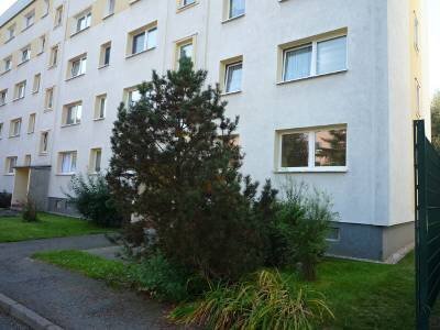 3-Raumwohnung mit Balkon möbliert