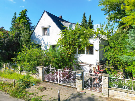 Einfamilienhaus mit Sanierungspotenzial und Perspektive für Ihr Eigenheim im ruhigen Karow