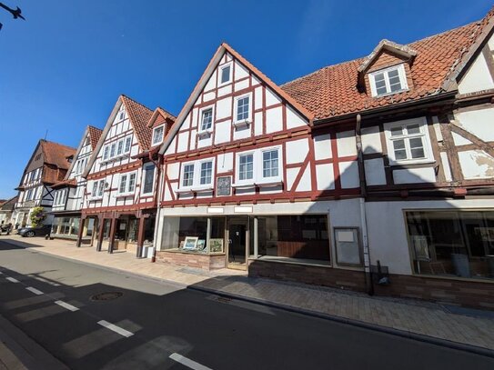 Beste Geschäftslage im Zentrum mit Blick auf Schloß Waldeck