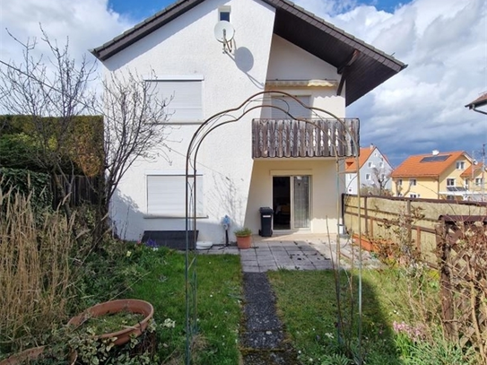 Wieder verfügbar! 2-FH mit Nebengebäude, Garage, Carport und Garten