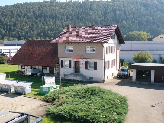 Ihre Gelegenheit - Großes Gewerbeareal mit Wohnhaus und vier Garagen in bester Lage von Tuttlingen!